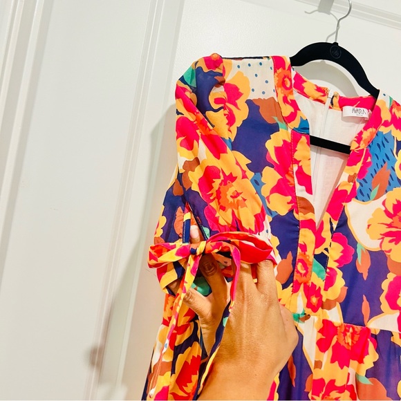 NWOT Avara Floral Polkadot Tiered Maxi Dress Short Sleeve with Tie Sz. Medium - Picture 5 of 11